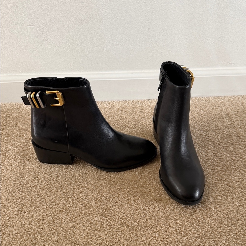 Rebecca Minkoff Women’s Black Leather Ankle Booties w/ Gold Buckle Detail Size 6